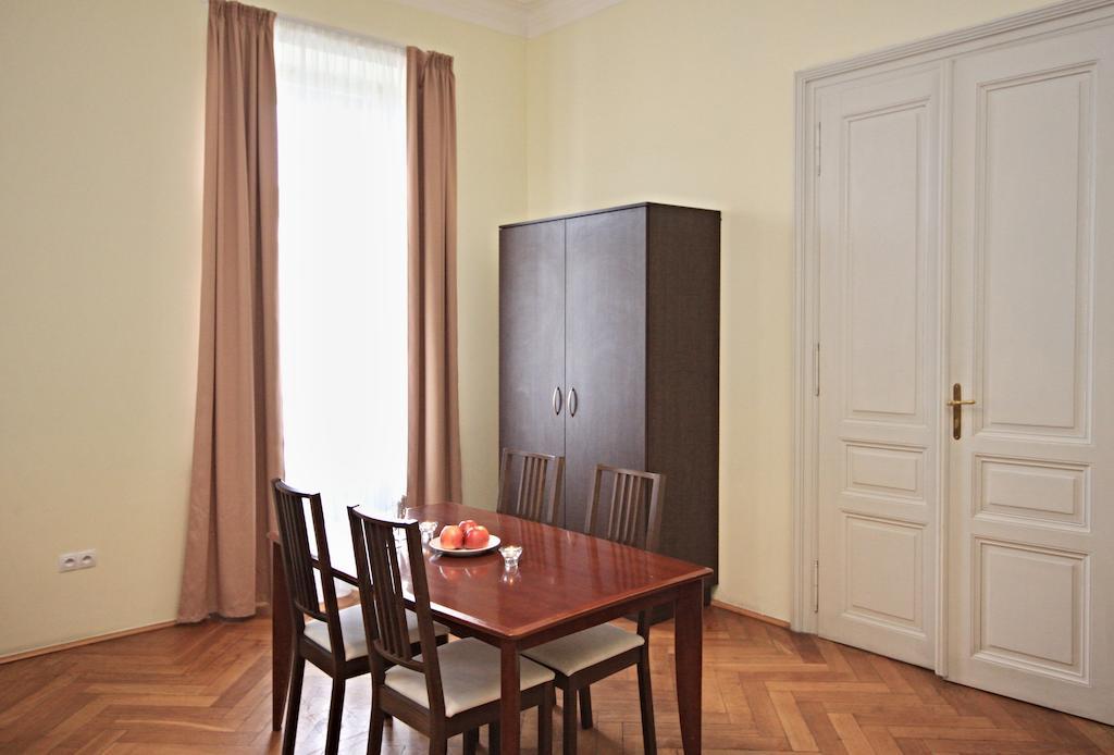 River View Residence Praag Buitenkant foto