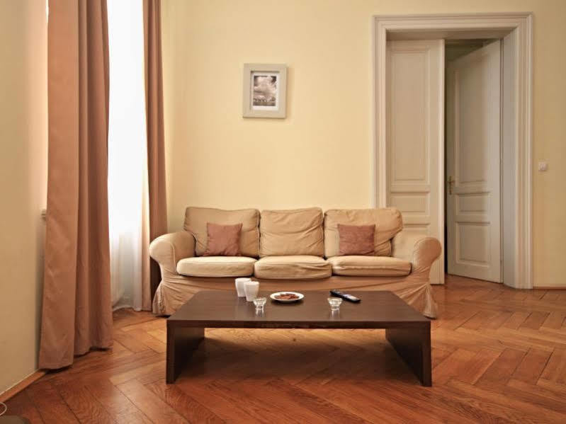 River View Residence Praag Buitenkant foto